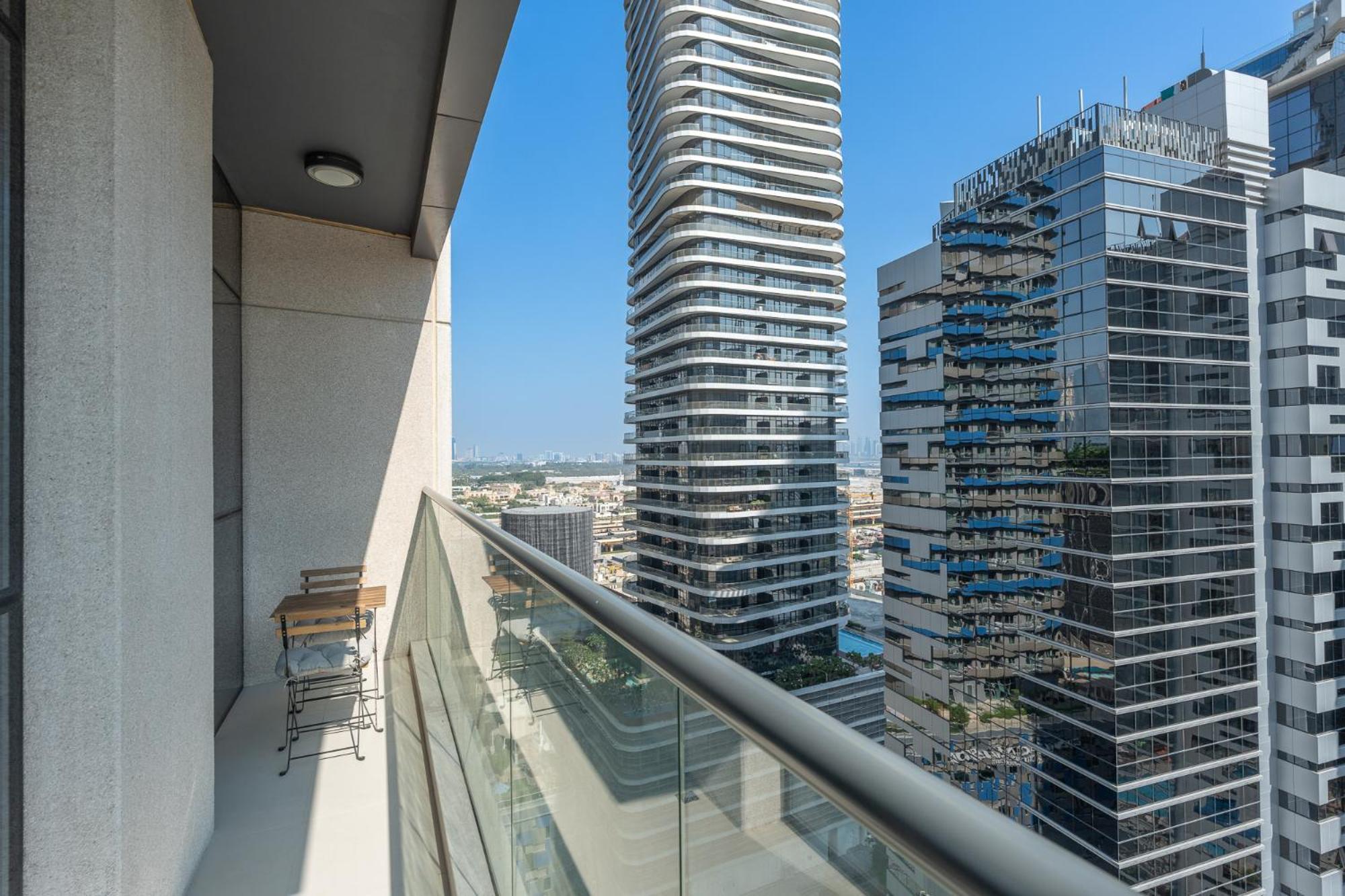 Heaven Crest Holiday Homes: Downtown Suites Near Dubai Mall & Burj Khalifa Exterior photo